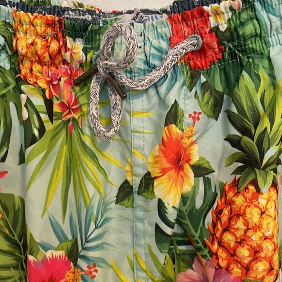 Spicy Tuna Floral Hawaiian Print Swim Trunks Size Small - Picture 3 of 9